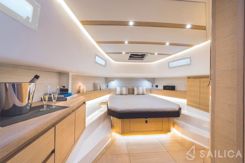 Pardo 43 - Yacht Charter Sailica