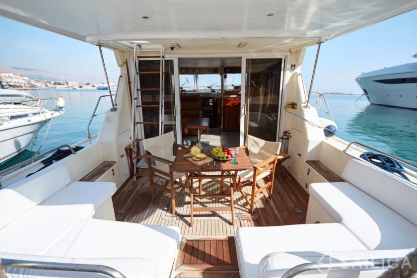 Princess 45 - Yacht Charter Sailica