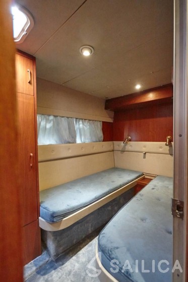 Princess 45 - Yacht Charter Sailica