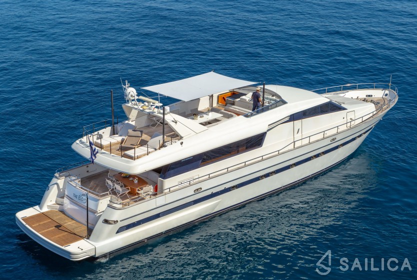 San Lorenzo SL 82 - Yacht Charter Sailica