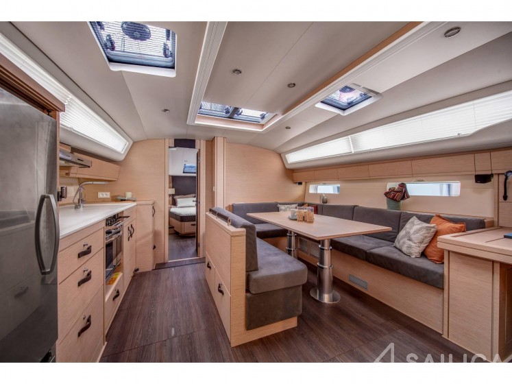 Jeanneau 54 - Yacht Charter Sailica