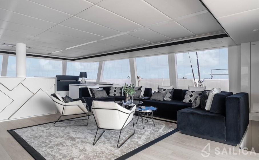 Sunreef 80 - Yacht Charter Sailica