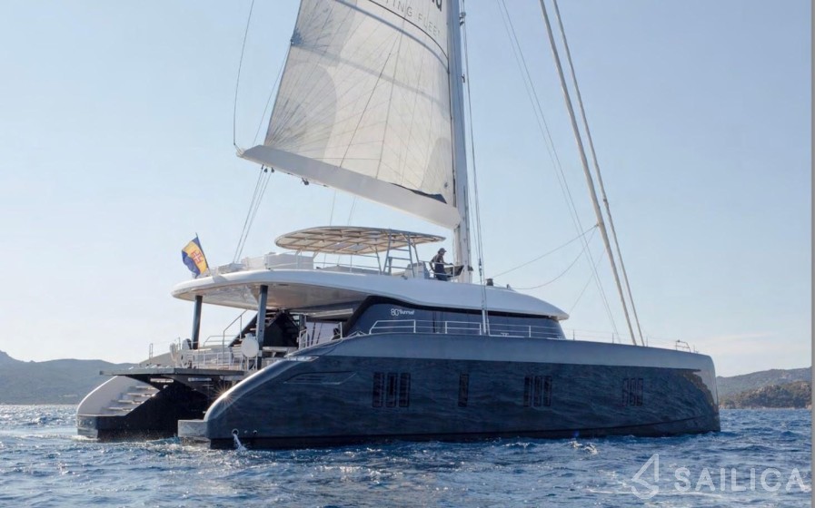 Sunreef 80 - Yacht Charter Sailica