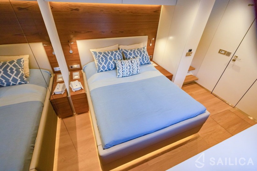 Sunreef 80 - Yacht Charter Sailica