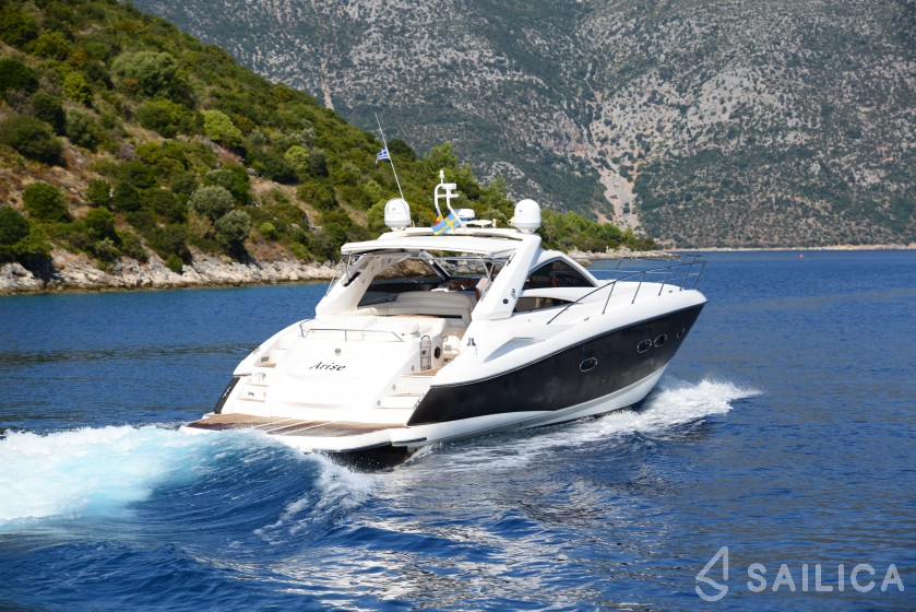 Sunseeker 55 - Yacht Charter Sailica