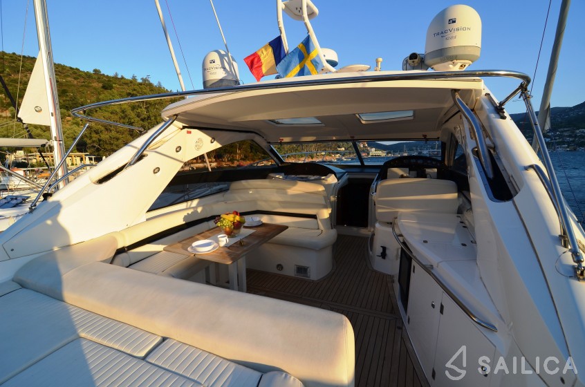Sunseeker 55 - Yacht Charter Sailica