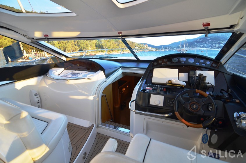 Sunseeker 55 - Yacht Charter Sailica