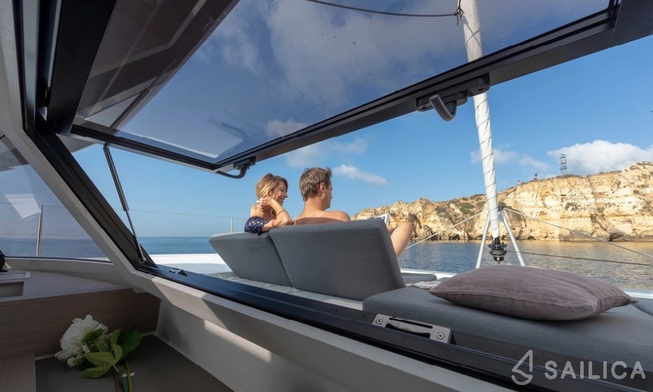 Elba 45 - Yacht Charter Sailica