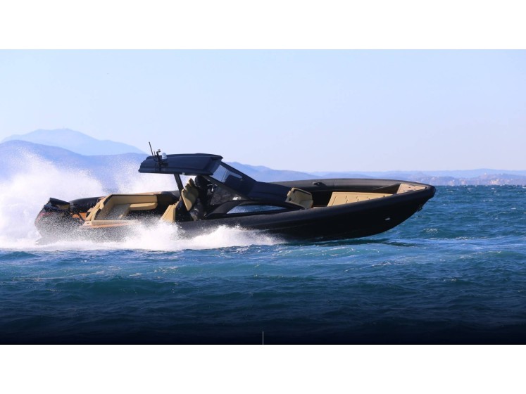 Technohull Explorer 40 - Yacht Charter Sailica