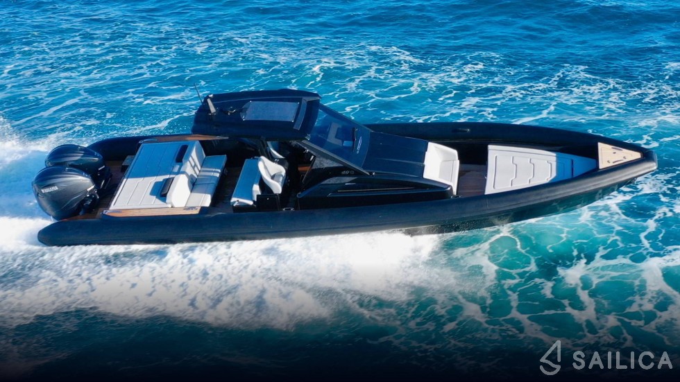 Technohull Explorer 40 - Yacht Charter Sailica