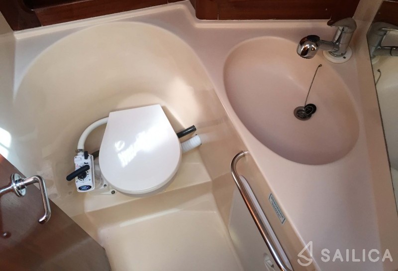 Bavaria 50 - Yacht Charter Sailica