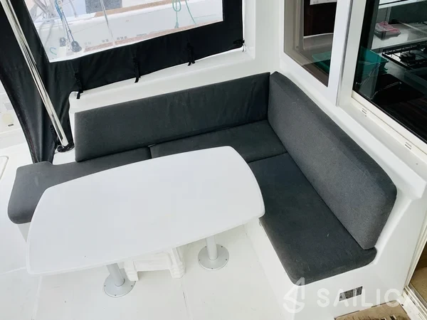 Lagoon 40 - Yacht Charter Sailica
