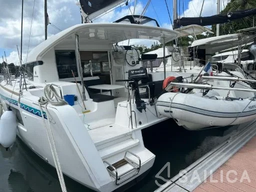 Lagoon 40 - Yacht Charter Sailica