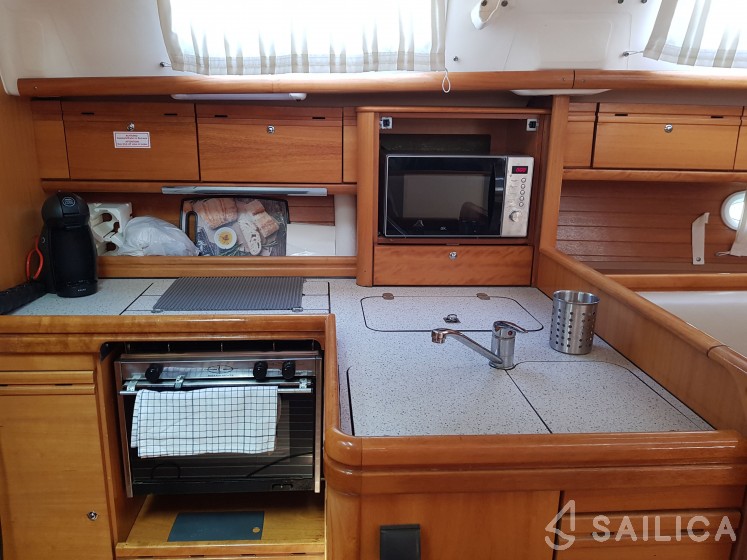 Bavaria C38 - Yacht Charter Sailica