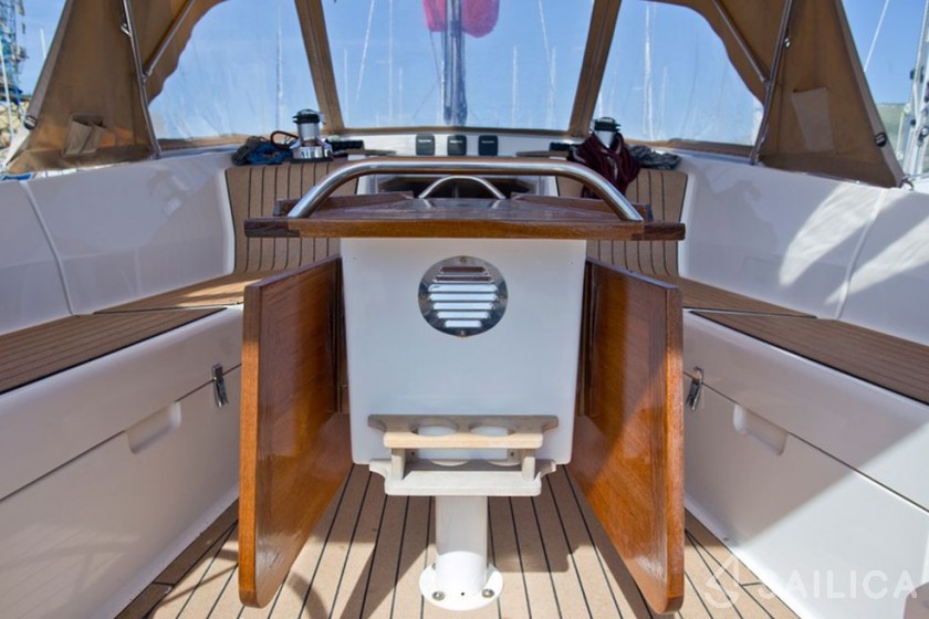 Allures 45 - Yacht Charter Sailica