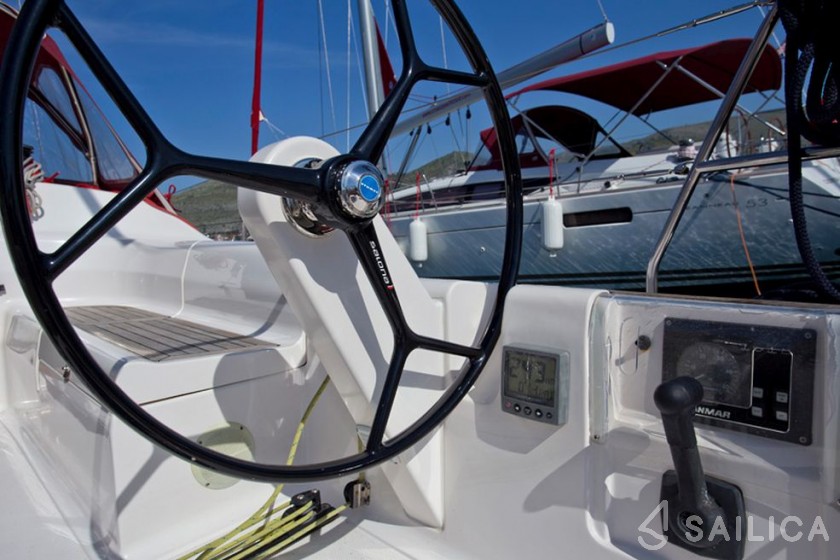 Salona 35 - Yacht Charter Sailica