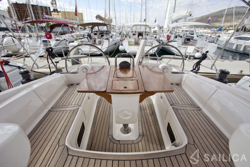 Elan 434 Impression - Yacht Charter Sailica