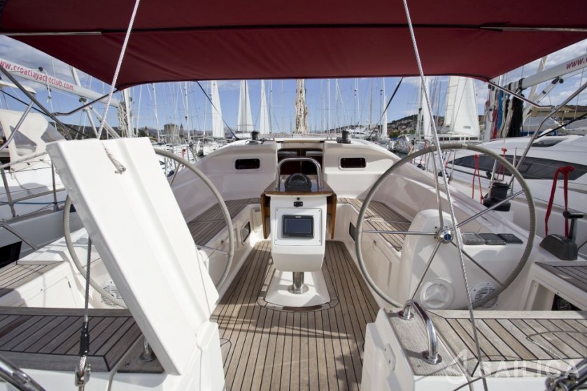 Elan 434 Impression - Yacht Charter Sailica