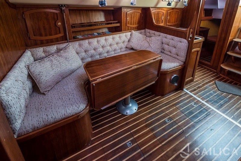Fuke 37 - Yacht Charter Sailica