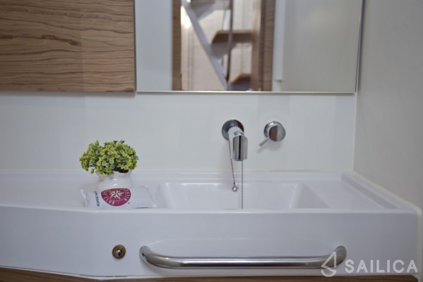 Elan Impression 50 - Yacht Charter Sailica