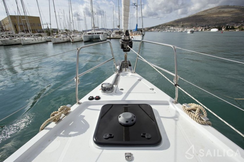 Elan Impression 50 - Yacht Charter Sailica