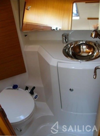Sun Odyssey 36 - Yacht Charter Sailica