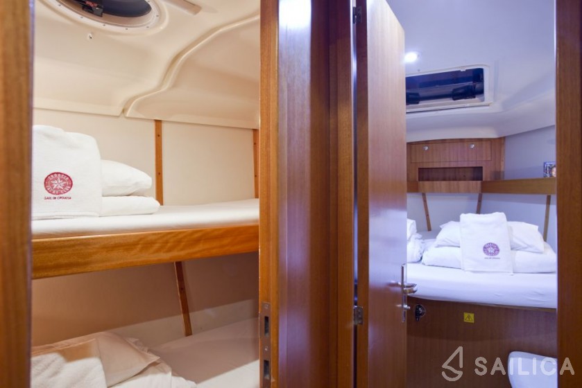 Elan 434 Impression - Yacht Charter Sailica
