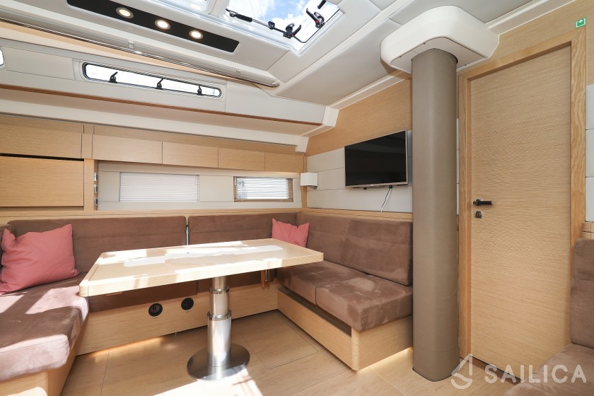 Hanse 588 - Yacht Charter Sailica