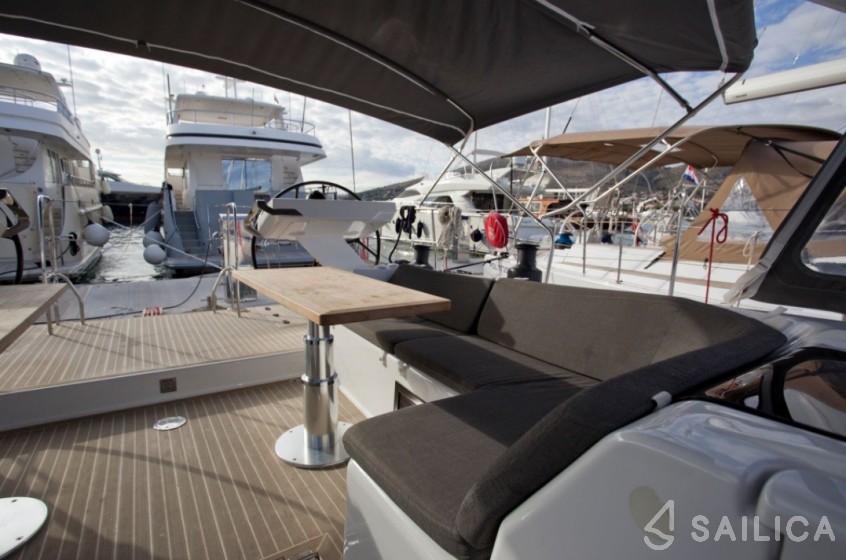 Hanse 588 - Yacht Charter Sailica
