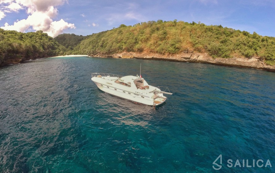 Rizzardi 50 - Yacht Charter Sailica