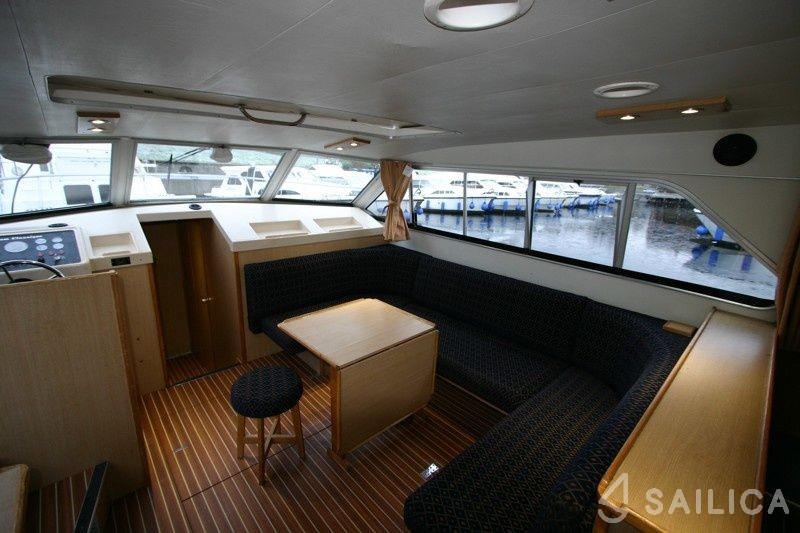 Fermanagh 42 - Yacht Charter Sailica