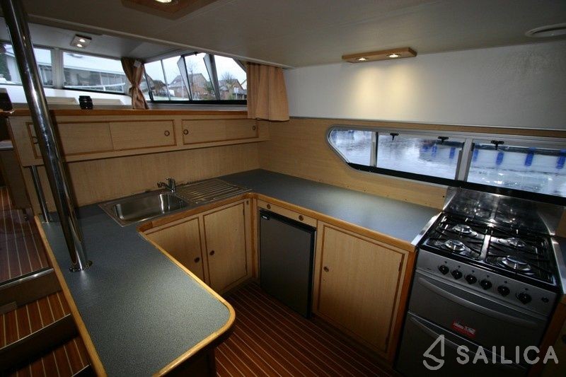 Fermanagh 42 - Yacht Charter Sailica