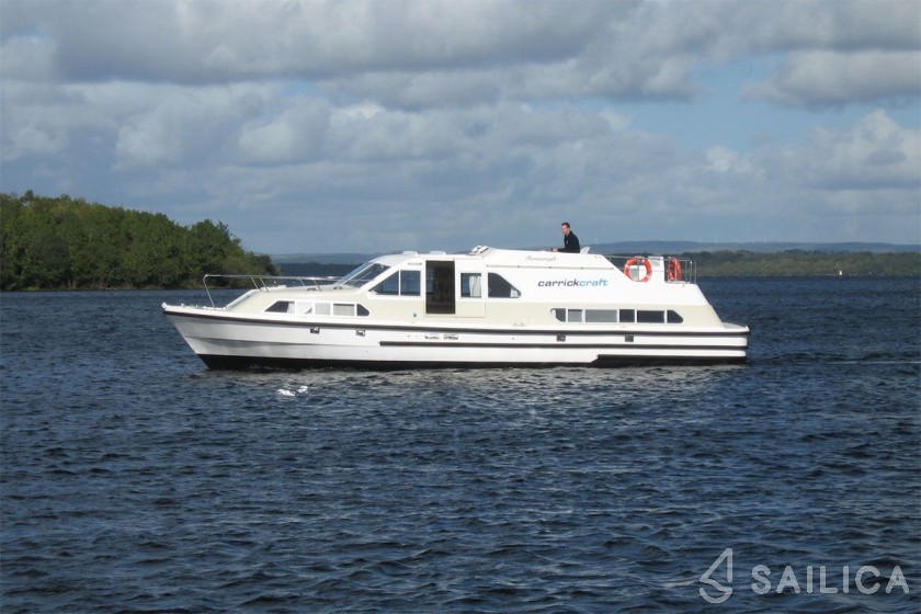 Fermanagh 42 - Yacht Charter Sailica