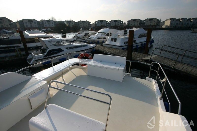 Fermanagh 42 - Yacht Charter Sailica