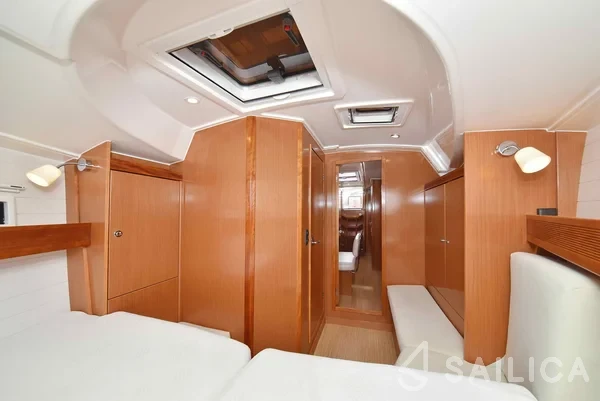 Bavaria 40 Cruiser - Yacht Charter Sailica