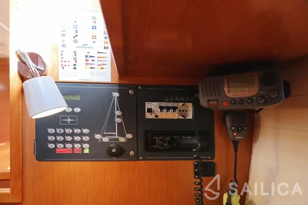 Bavaria 40 Cruiser - Yacht Charter Sailica