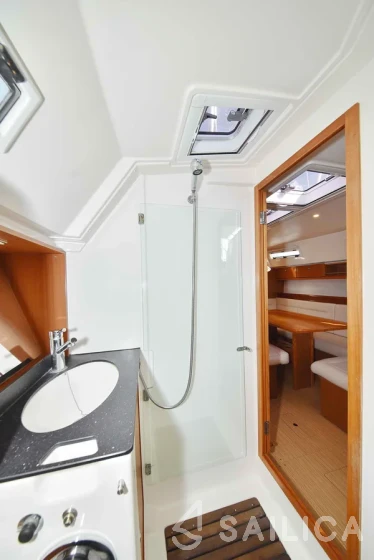 Bavaria 40 Cruiser - Yacht Charter Sailica