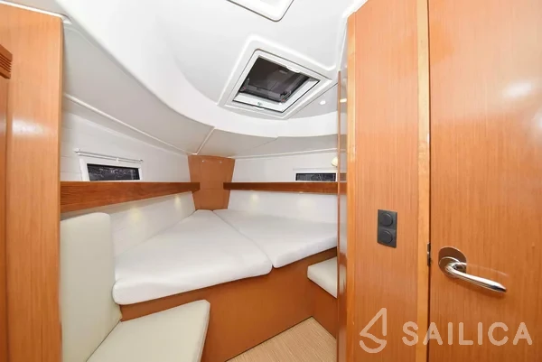 Bavaria 40 Cruiser - Yacht Charter Sailica