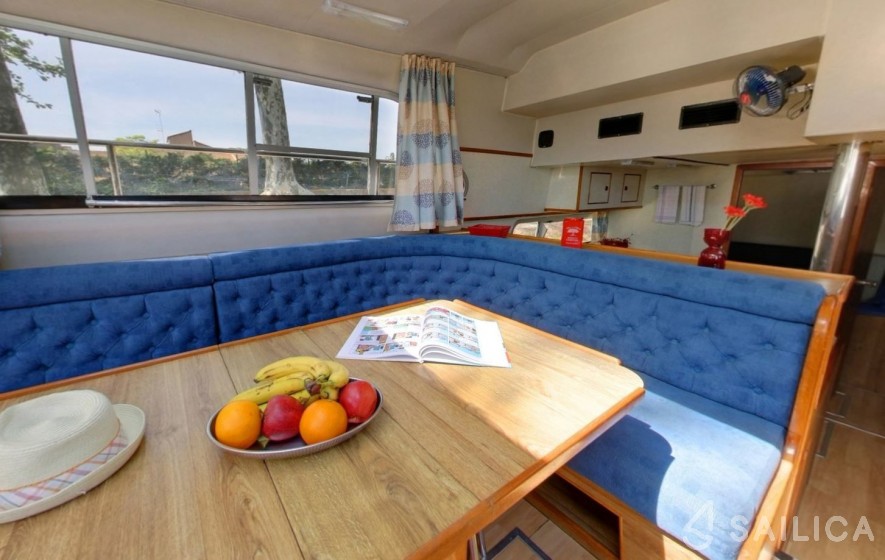 Le Boat Classique - Yacht Charter Sailica