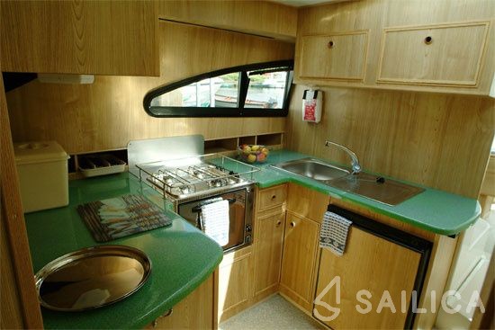 Le Boat Elegance - Yacht Charter Sailica