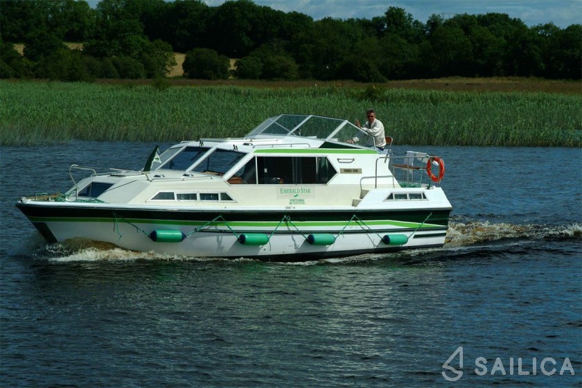 Le Boat Lake Star - Yacht Charter Sailica