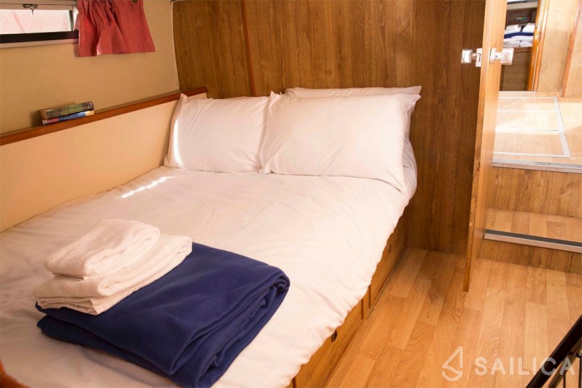 Le Boat Lake Star - Yacht Charter Sailica