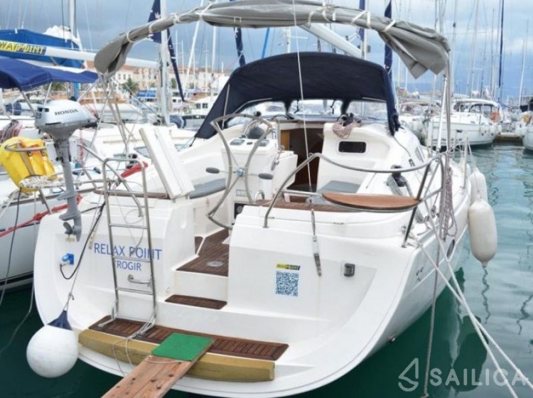 Elan 384 Impression - Yacht Charter Sailica