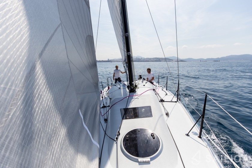 MMW 33 - Yacht Charter Sailica