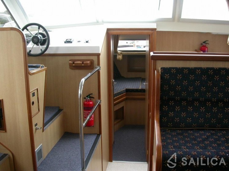 Waterford 39 - Yacht Charter Sailica