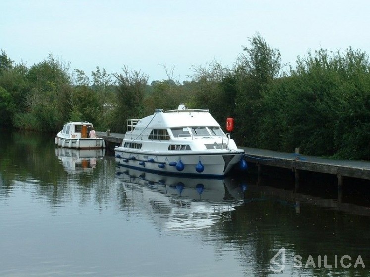 Waterford 39 - Yacht Charter Sailica