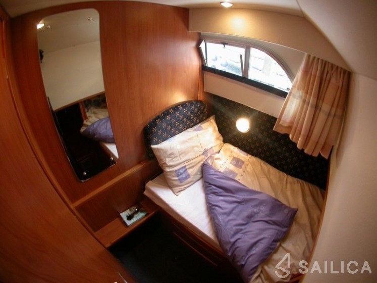 Wexford 36 - Yacht Charter Sailica