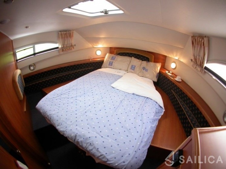 Wexford 36 - Yacht Charter Sailica