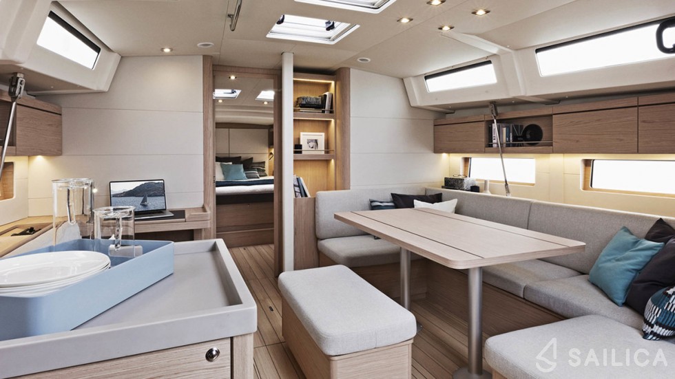 Oceanis 46 - Yacht Charter Sailica