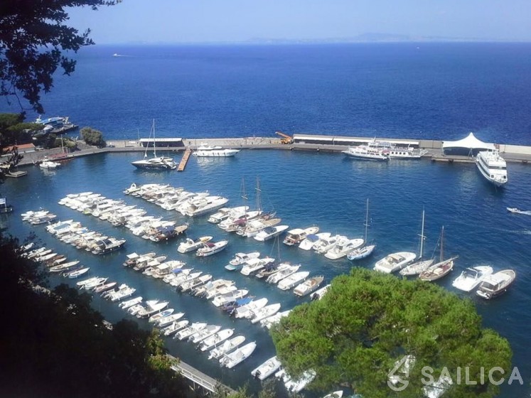 Airon Marine AMX 25 - Yacht Charter Sailica